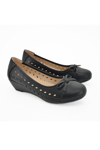 BATA รองเท้าแฟชั่น ผู้หญิง ส้นเตารีด LADIES'CASUAL WEDGE(55MM&BELOW) สีดำ รหัส 6516034