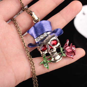 Retro Silver Necklace Pendant Skull Flower Crystal Jewelry Hollowen Decoration