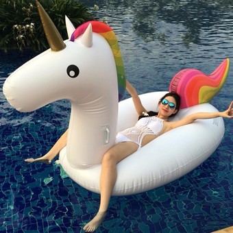 Giant 108inch Inflatable Unicorn Rainbow Swimming Pool LoungerWater Float Beach Toy