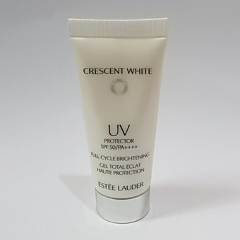 Estee Lauder Crescent White UV Protector Full Cycle Brightening SPF 50/PA++++ 15ml ครีมกันแดดสำหรับผิวหน้า ปกป้องผิวหน้าจากความหมองคล้ำ