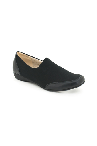 BATA COMFIT รองเท้าแฟชั่นผู้หญิงคัชชูส้นเตี้ย COMFIT CASUAL สีดำ รหัส 6516748