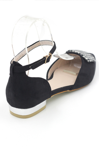 Classy รองเท้าผู้หญิง รองเท้าแฟชั่น รุ่น 685-1 (Black)