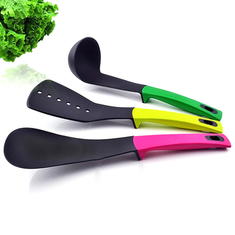 3-in-1 Non-stick Heat Resistant Nylon Soup Ladle & Slotted Turner Spatula & Rice Paddle Spoon Kitchen Utensils Set (Random Color)