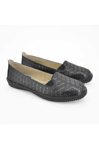 BATA รองเท้าแฟชั่น ผู้หญิง ส้นแบน LADIES'CASUAL สีดำ รหัส 5516630