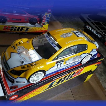 Imusic extra รถบังคับ รีโมทคอนโทรล รถเก๋ง Drift รุ่น IP-252 CHEVRLOET 11 (yellow)