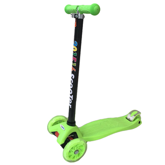 Rctoystory สกู๊ตเตอร์ 4 ล้อ (สีเขียว)