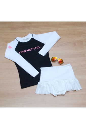 Minerva Rash Guard ชุดว่ายน้ำ แขนยาว (สีดำแขนสีขาว) และ กระโปรงระบายล่าง (สีขาว)