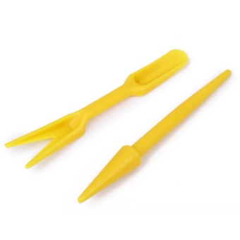 Set of 2 Plastics Dig Seedling Tools Hole Puncher for Garden Tools Yellow