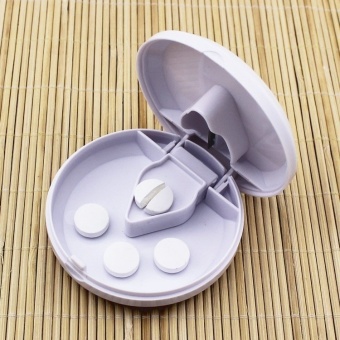 PAlight 2pcs Medicine Pill Crusher Cutter Storage Box (White+Pink) (Intl)